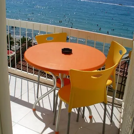 Kibar Aparthotel *