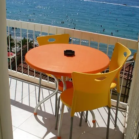 Kibar Aparthotel *